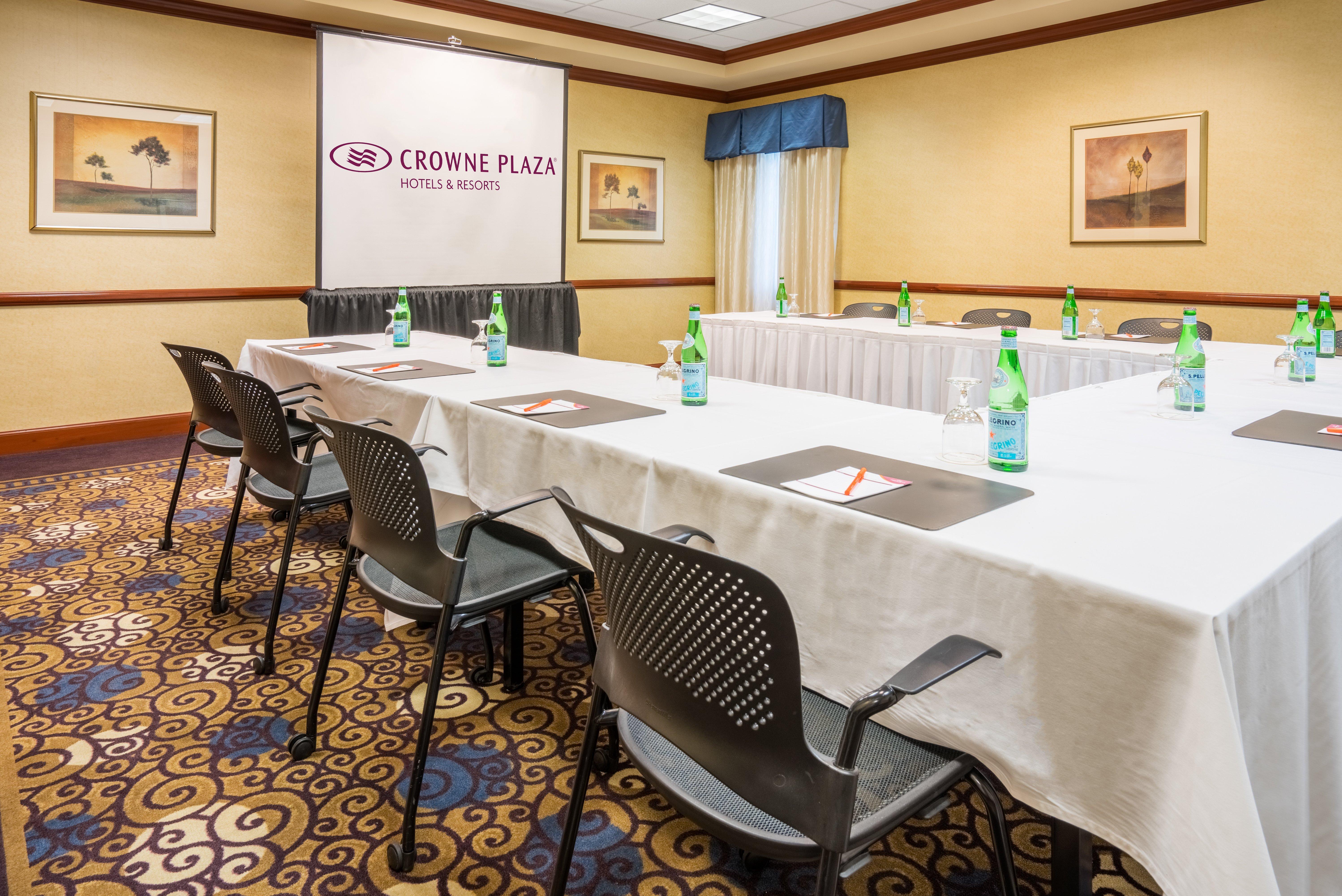 Crowne Plaza Hotel And Suites Pittsburgh South By Ihg Mt. Lebanon Bagian luar foto