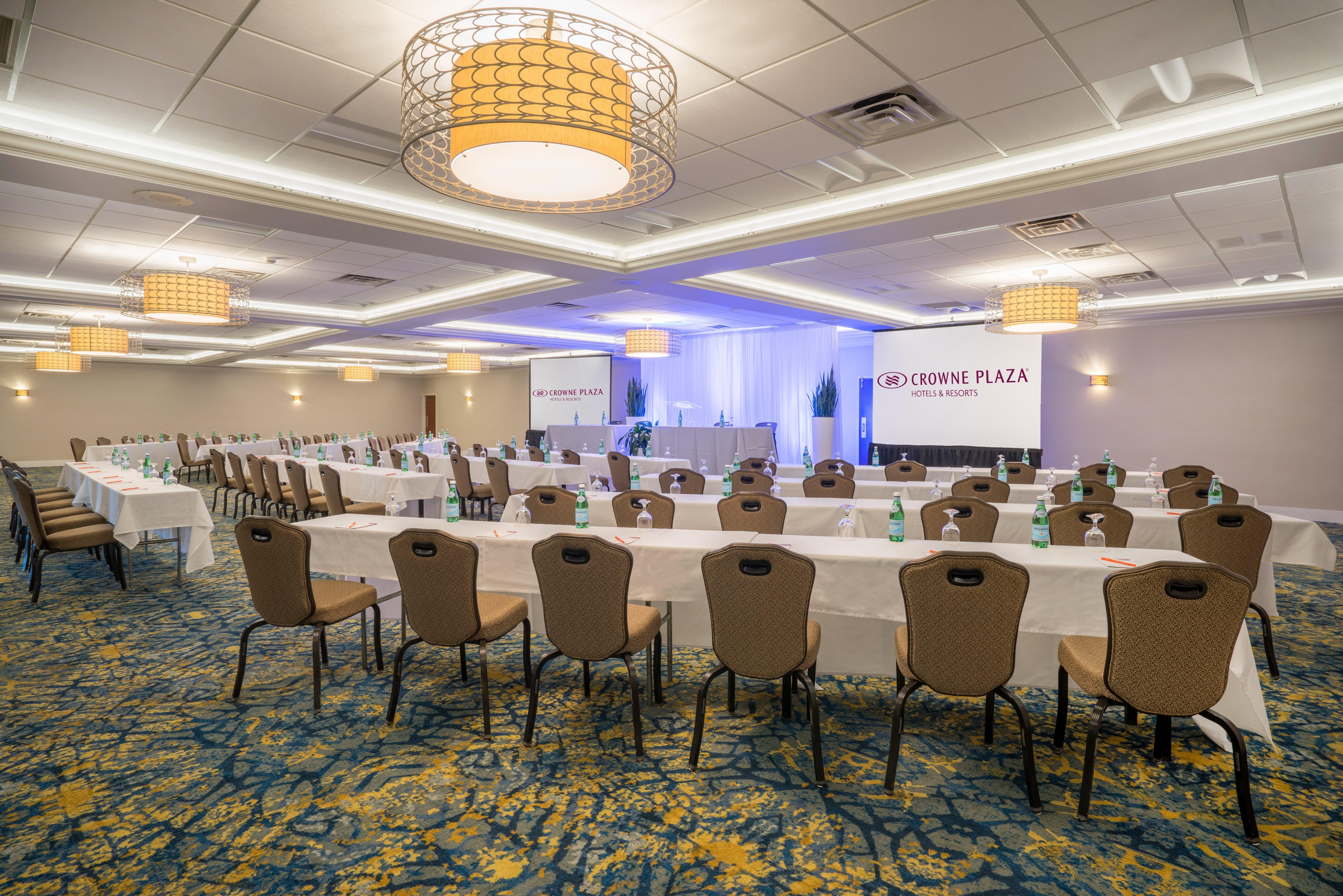 Crowne Plaza Hotel And Suites Pittsburgh South By Ihg Mt. Lebanon Bagian luar foto