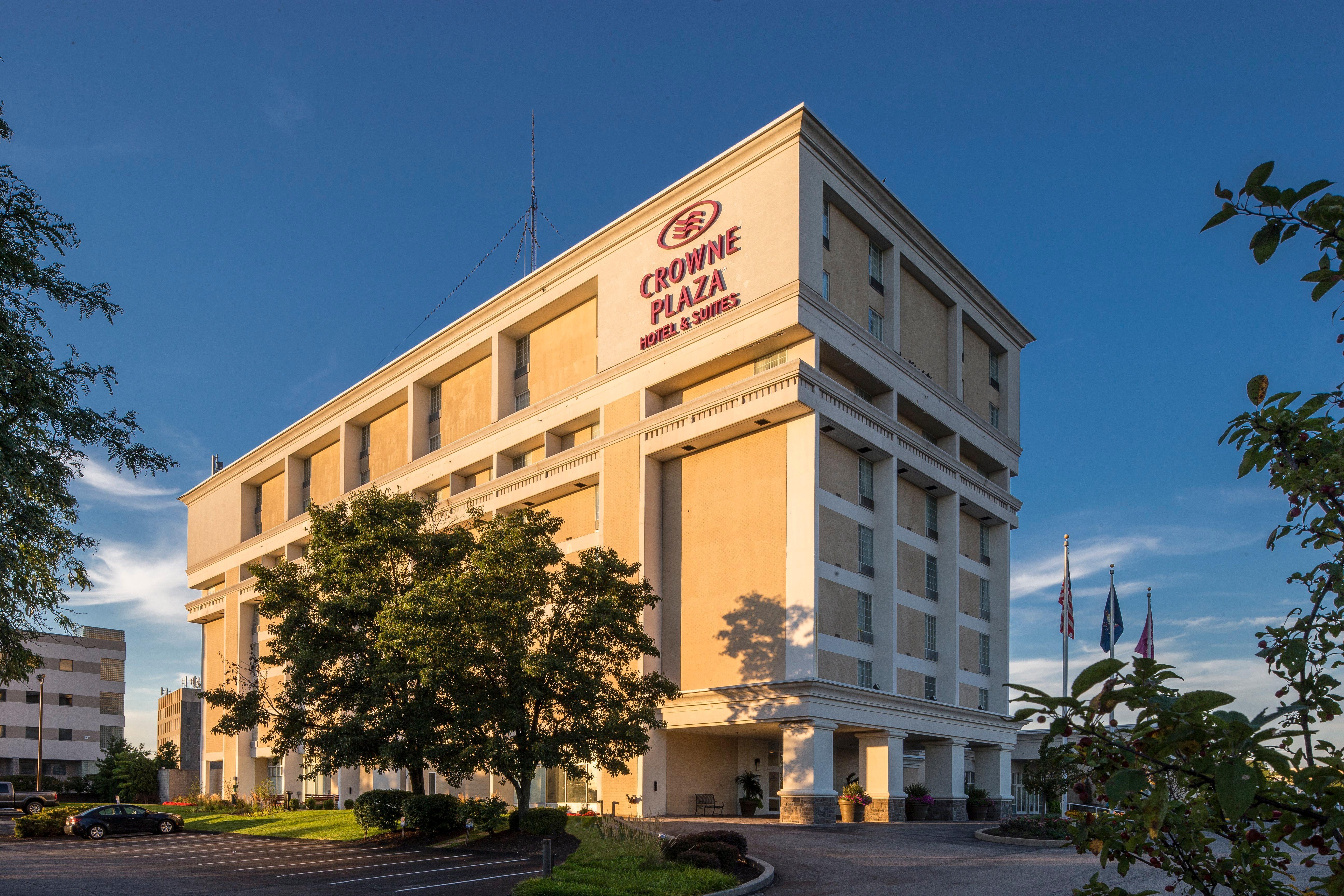 Crowne Plaza Hotel And Suites Pittsburgh South By Ihg Mt. Lebanon Bagian luar foto