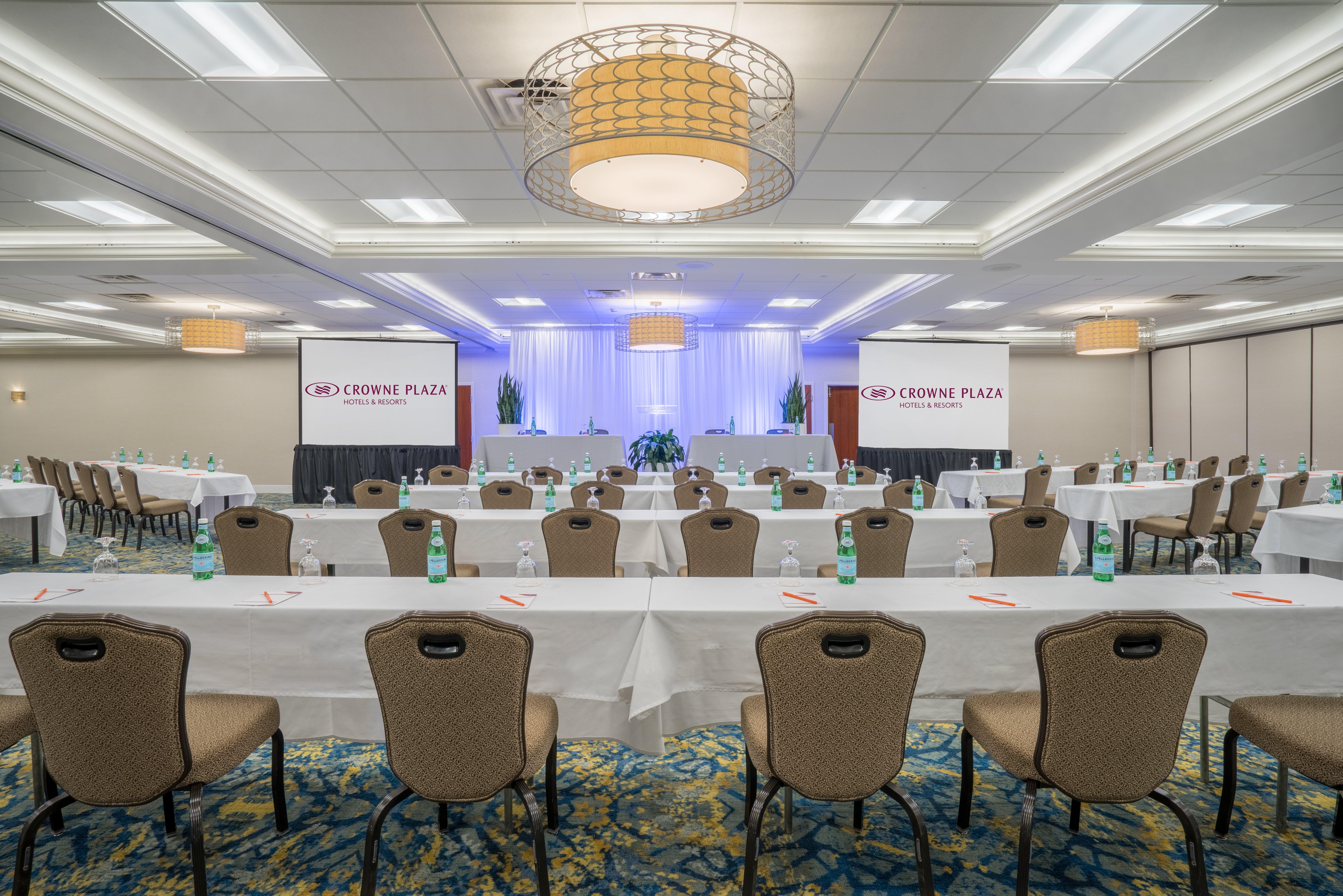 Crowne Plaza Hotel And Suites Pittsburgh South By Ihg Mt. Lebanon Bagian luar foto